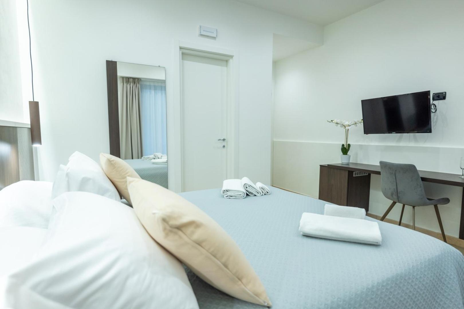 San Giusto Rooms 贾迪尼-纳克索斯 外观 照片