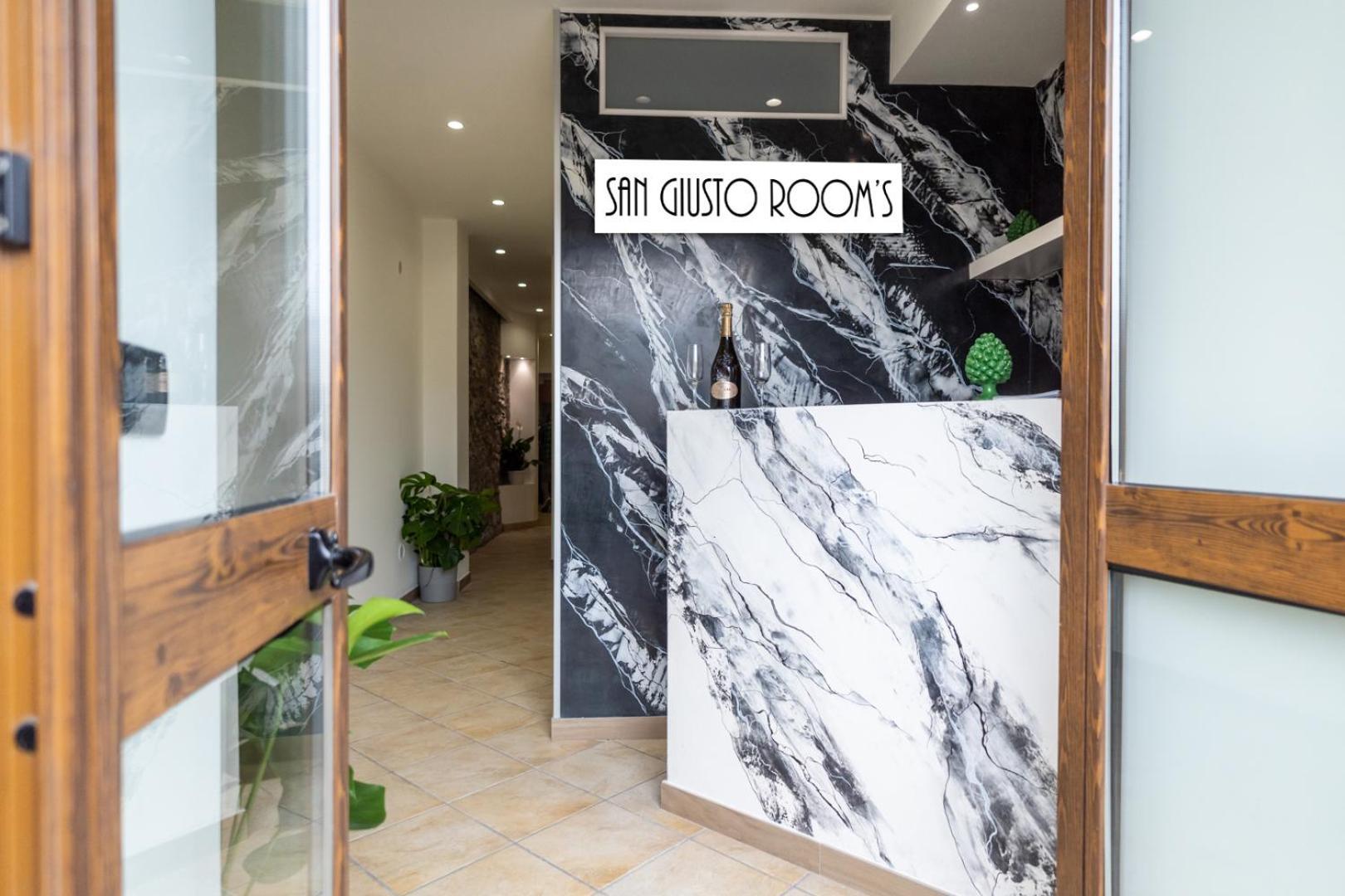 San Giusto Rooms 贾迪尼-纳克索斯 外观 照片